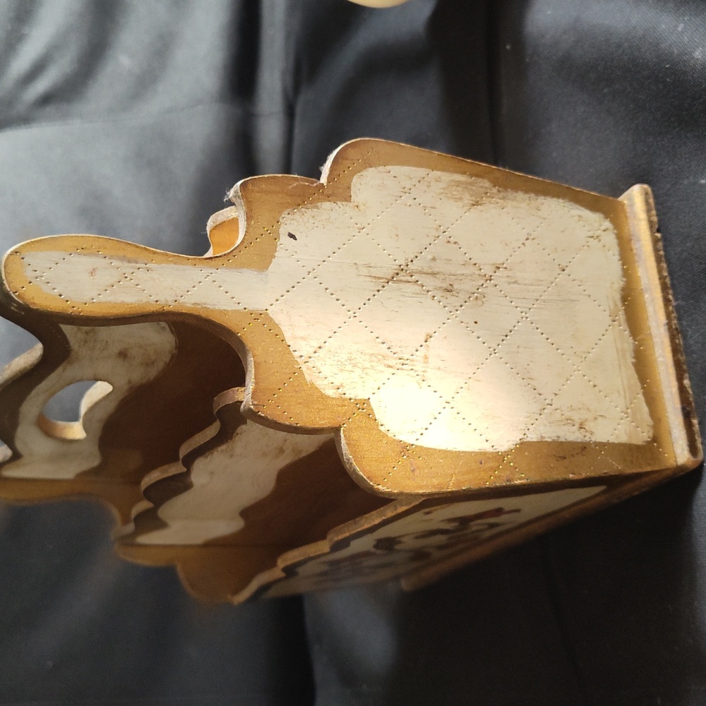 Red ♥️ And Gold 🪙"Best In Home Party" Posh Pick Antique Wooden Holders